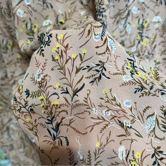 Shein plus curve blouse sheer ruffled flowy floral pattern button down back 4xlg - Picture 5 of 10